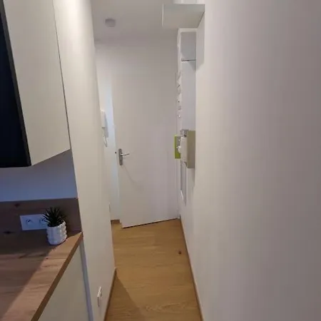 Le Majorelle-centre Ville-acces 24h- Parking Free Apartamento Montluçon